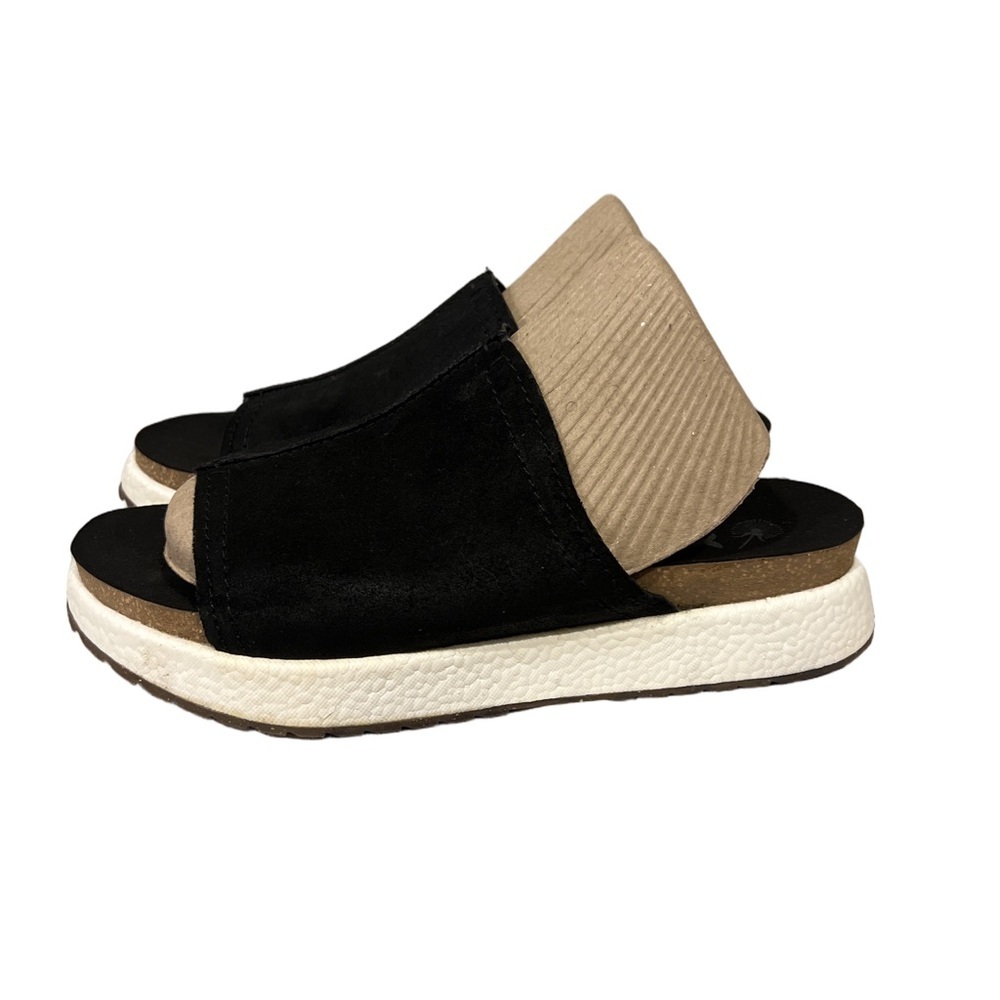 OTBT Wayside Wedge Black Sandal - Picture 3 of 7